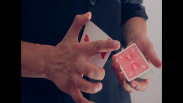 COOL CARD CHANGE MAGIC TRICK | Free Tutorial!