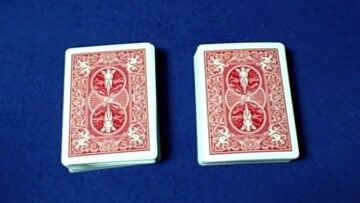 Identical Twins – Card Trick Revealed