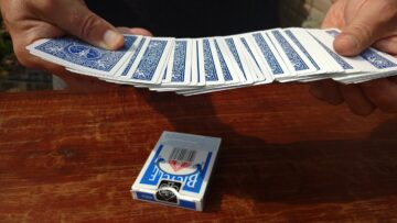 MAKE ANY DECK FLOAT IN THE AIR! (Magic Card Trick Flourish Revealed!)