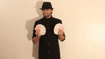 ONE HANDED FAN TUTORIAL | Magic Tutorial