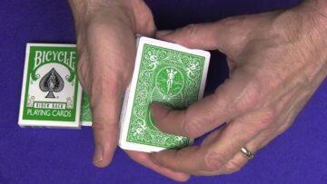 TRIPLE PLAY Card Trick Revealed (AWESOME)
